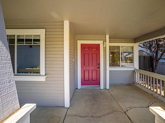 5th image of 575 Ariel Ct