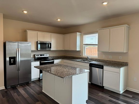 3rd image of 3520 Pinnacle Peak Dr
