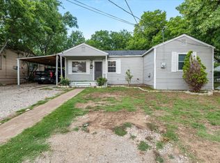 1009 S Gribble St, Sherman, TX 75090