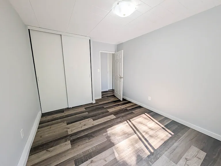 2B Arlington Ave #309 — Photo 10