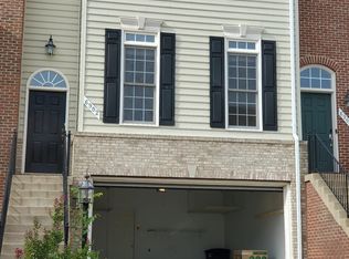 6902 Witton Cir, Gainesville, VA 20155