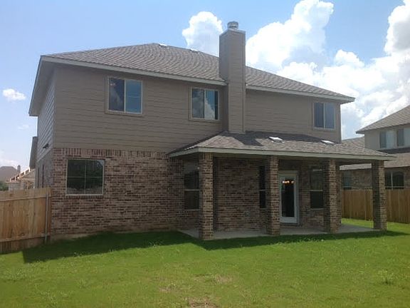 3rd image of 107 Livingston Ct