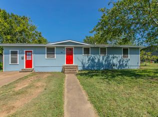 207 N Avenue U, Clifton, TX 76634