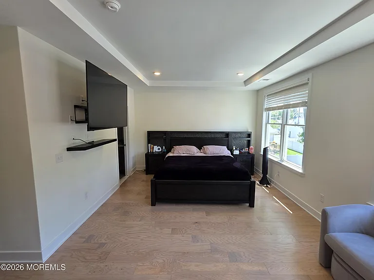 156 W Front St #9 — Photo 18