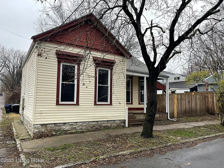 611 Cooper St — Photo 1