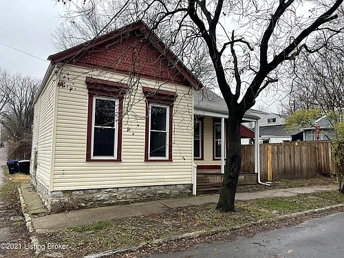 611 Cooper St Photo 1