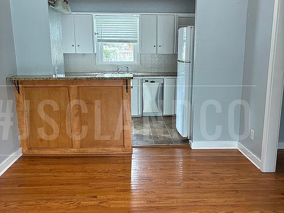 3rd image of 2213 Andover Ct