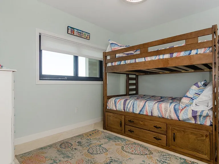 2400 N Lumina Ave #2 — Photo 23
