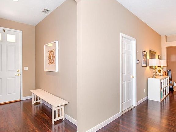2nd image of 3632 Pine Knot Dr #3632