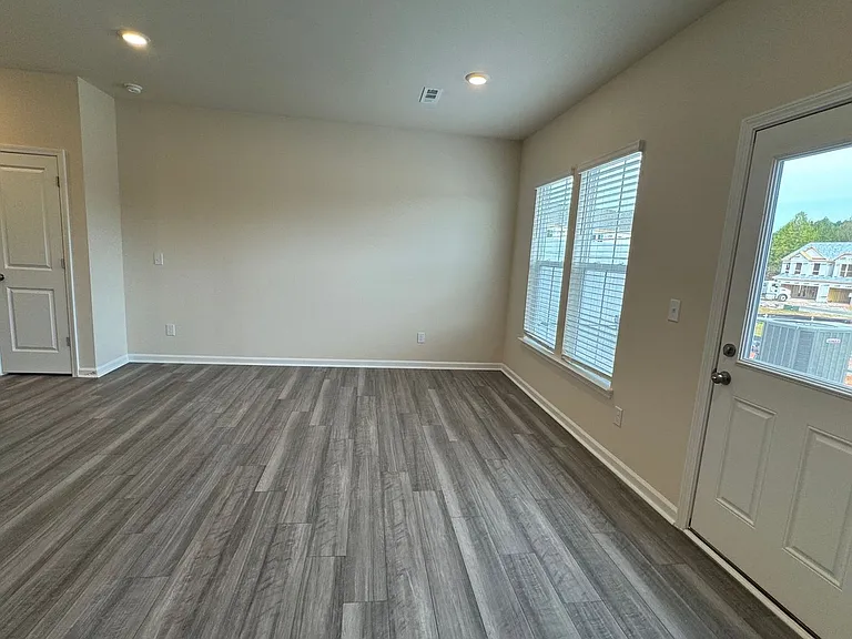 3714 Feltham Ln — Photo 10