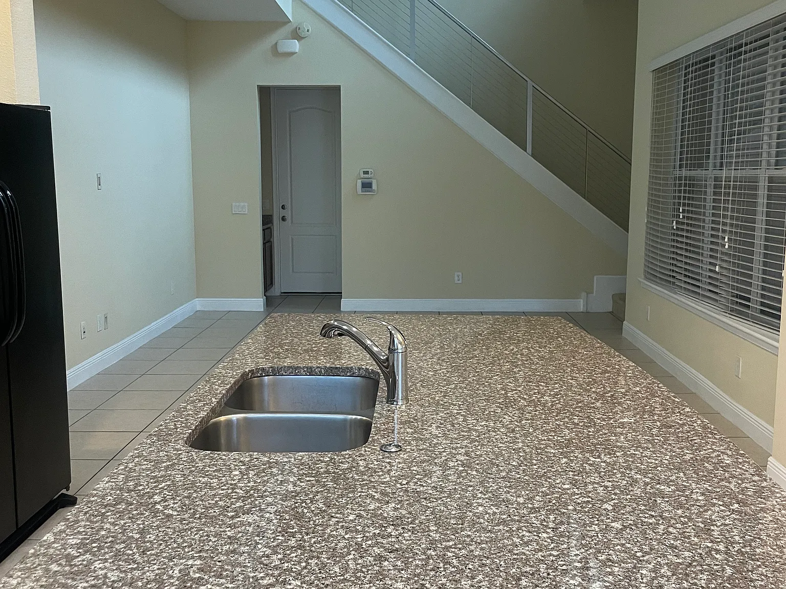3 bed, 2.5 bath, 1647 sqft, $2,700 — Photo 4