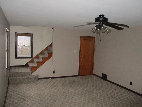 3rd image of 34 Dorothy Ave