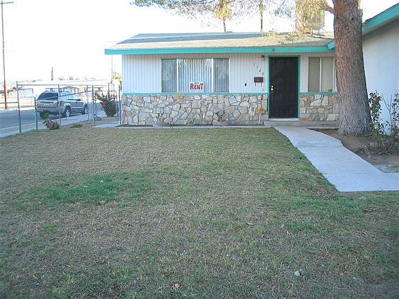 2nd image of 1740 De Anza St