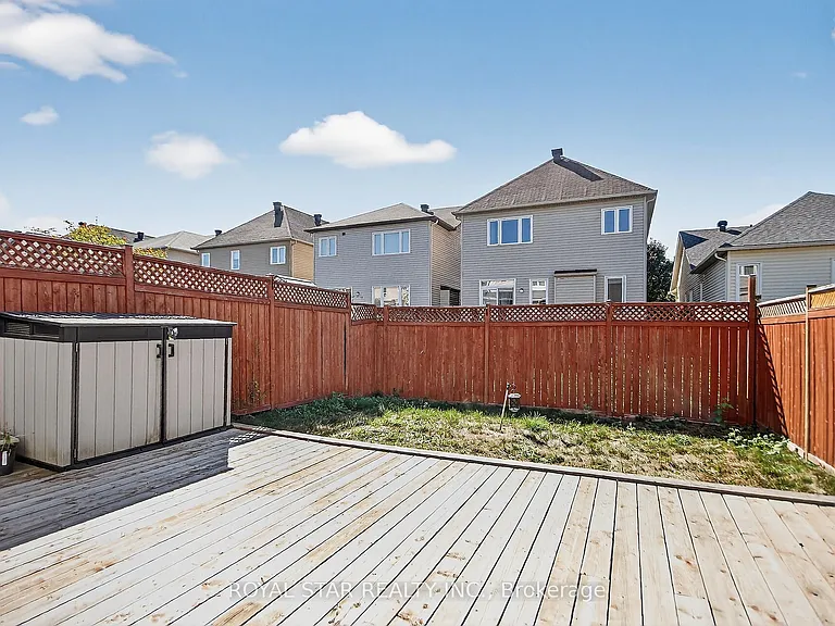 272 Broxburn Cres — Photo 23
