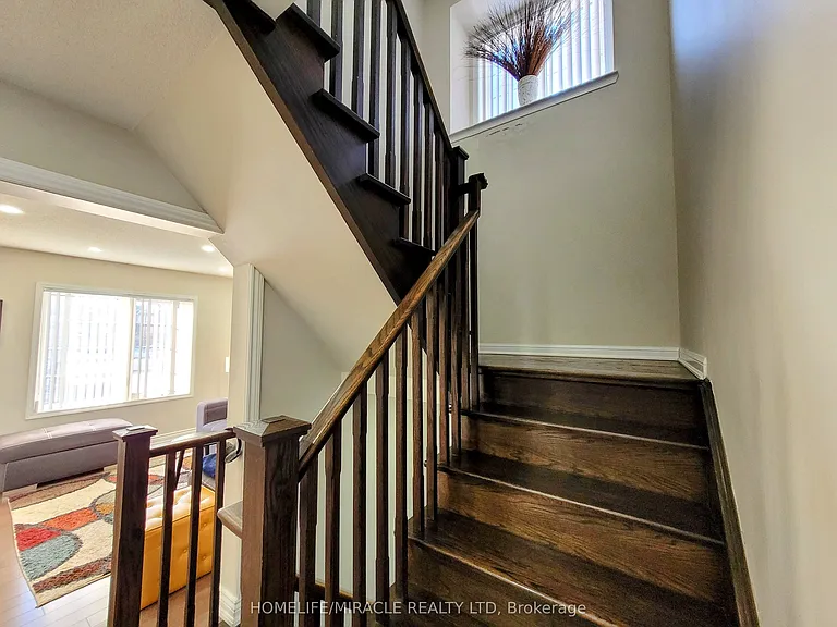 34 Donomore Dr — Photo 19