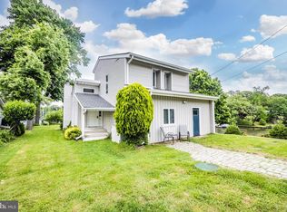 1320 River Rd, Pasadena, MD 21122