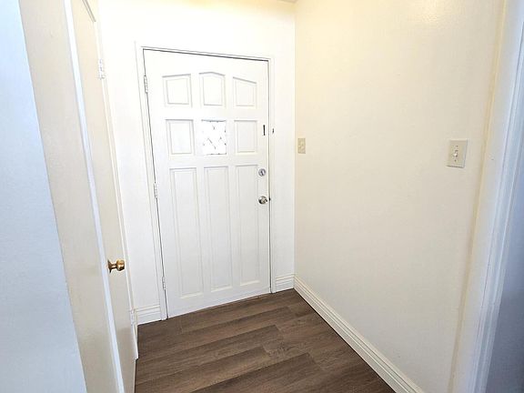 5th image of 4200 Buckingham Dr