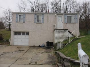 2944 Universal Rd, Pittsburgh, PA 15235