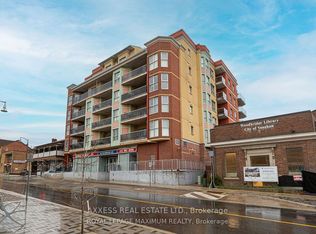 160 Woodbridge Ave #210, Vaughan, ON L4L0B8