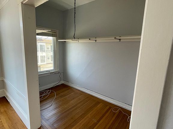 4th image of 230 19th Ave #3