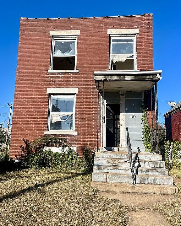 1st image of 4959 Lexington Ave