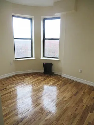 Rented by Bohemia Realty Group | media 8