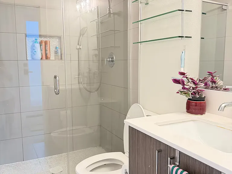437 NE 73rd St #D — Photo 13