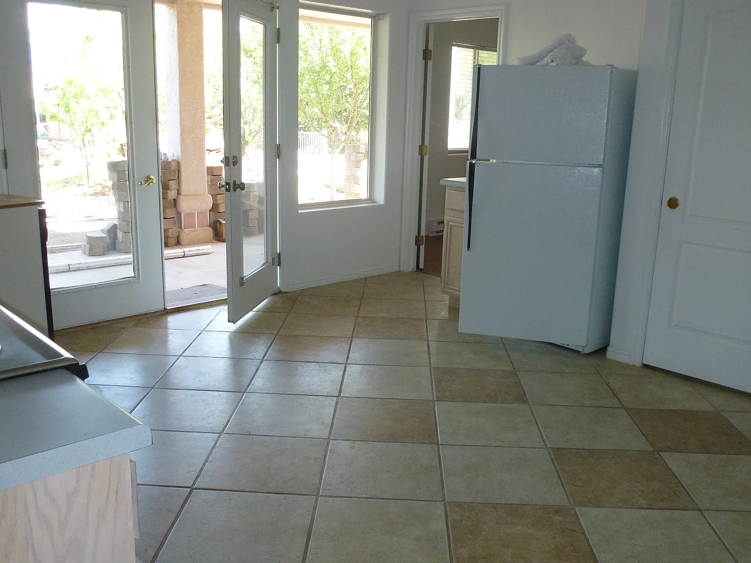 2 bed, 1000 sqft, $1,285 — Photo 4