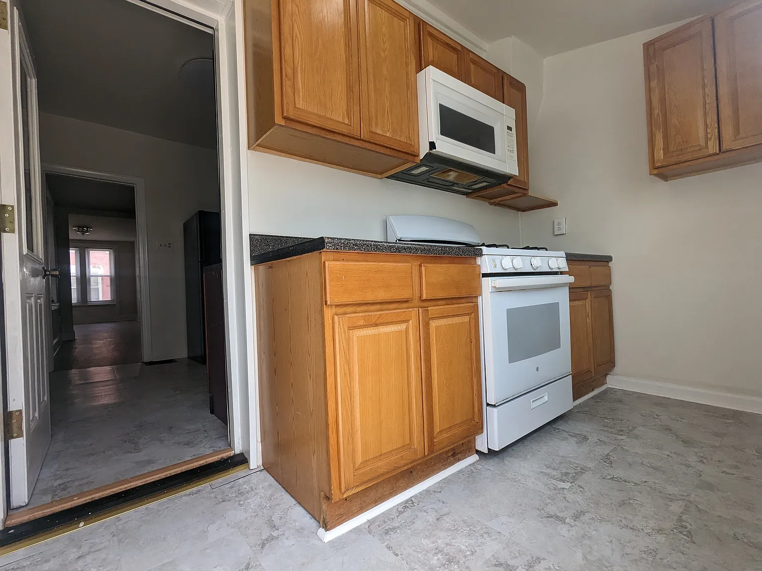 3036 W. Colona Street — Photo 2