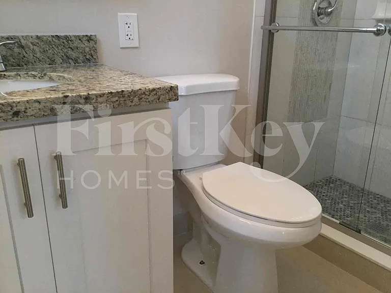1785 SW 43rd Ave — Photo 10