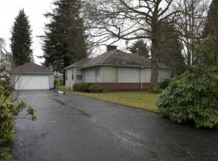 421 NE South Shore Rd, Portland, OR 97211