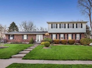 1600 6th Ave S, Clinton, IA 52732