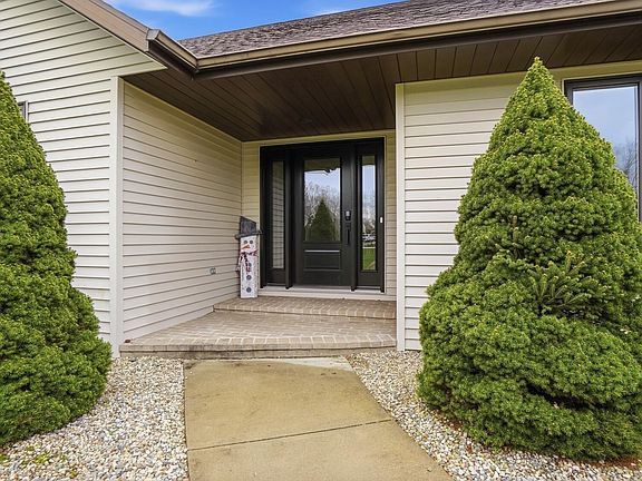 4th image of 1213 Hidden Brook Dr