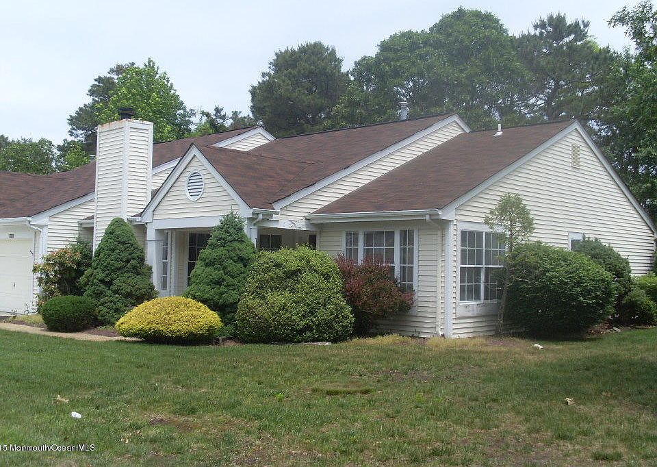1st image of 976 Thornbury Lane #B
