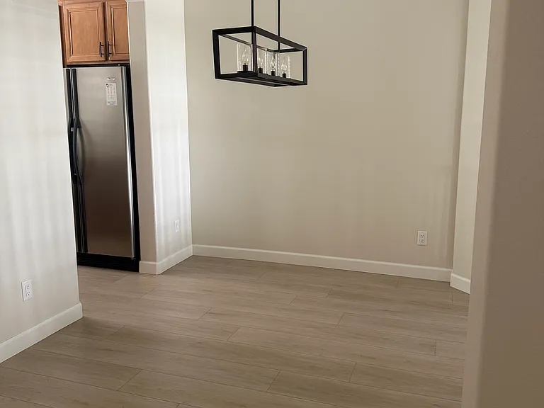 28221 Canterbury Ct — Photo 7