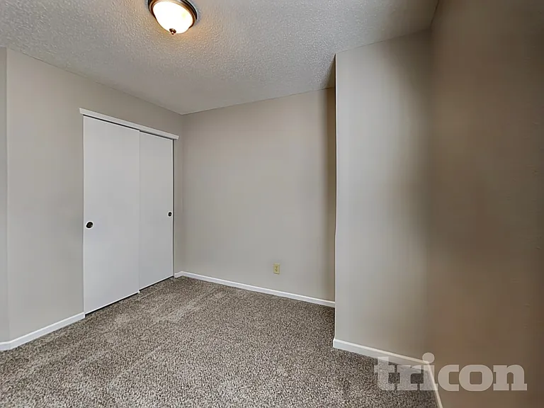 631 Fern St — Photo 13