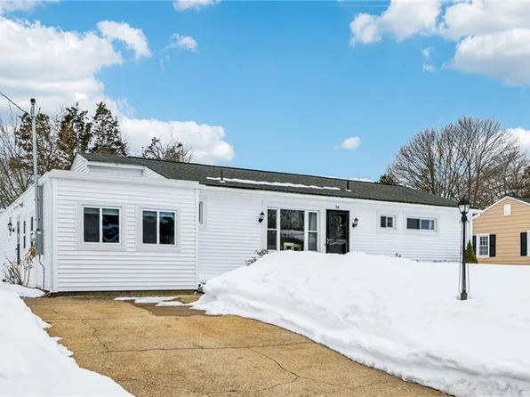 16 Morris St, West Warwick, RI 02893