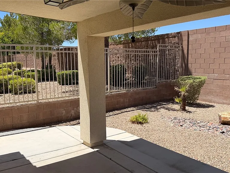 3752 Citrus Heights Ave — Photo 32