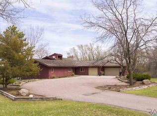 26040 476th Ave, Sioux Falls, SD 57104