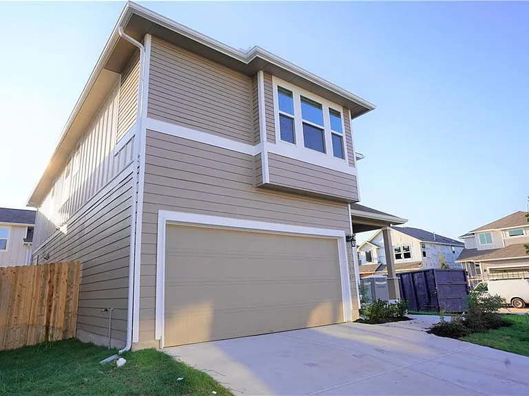 12110 Tolson Dr — Photo 3