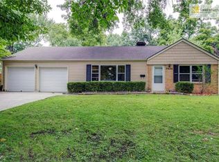 7606 High Dr, Prairie Village, KS 66208
