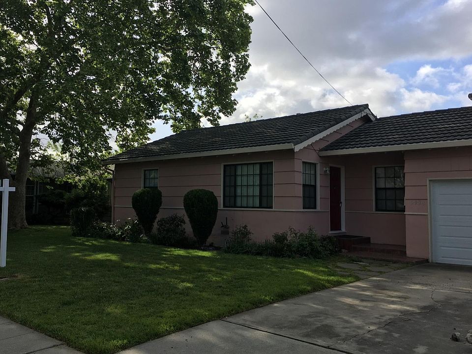 1st image of 2938 Fresno St