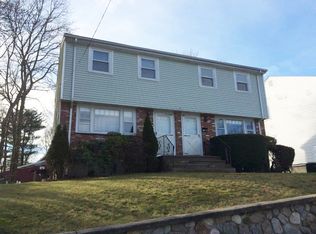 31A Ledge Hill Rd, West Roxbury, MA 02132