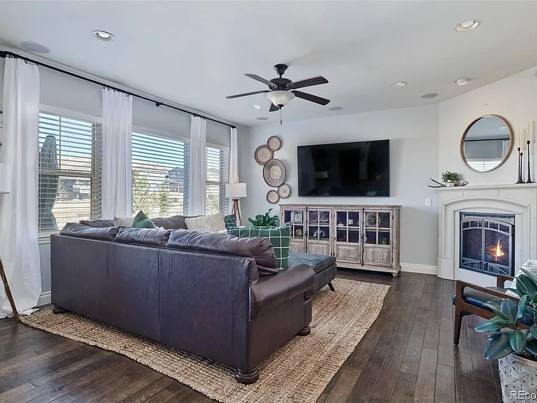 4070 Burnham Pl — Photo 11