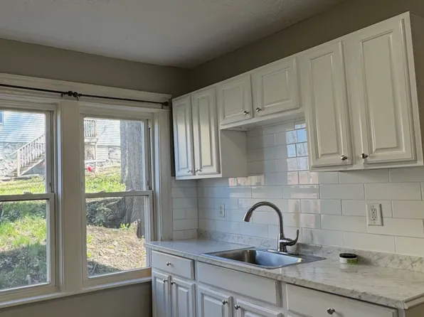 46 Oak Ave #1-L, Worcester, MA 01605