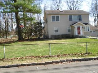 16 Winnetou Rd, White Plains, NY 10603