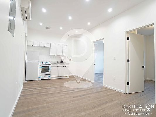 2nd image of 796 McDonald Ave #3R