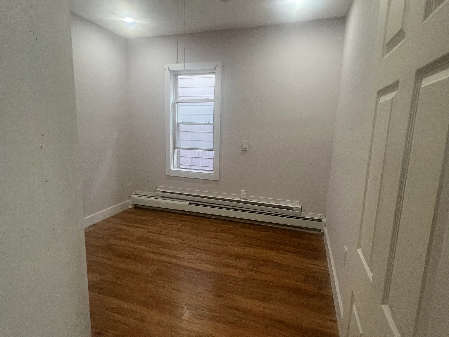 3 bed, 1100 sqft, $3,753 — Photo 3