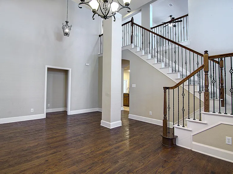 12349 Bethel Dr — Photo 2