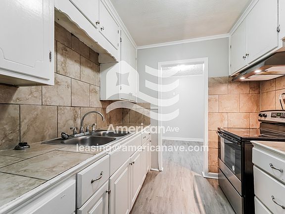 1469576_005_wm_-_kitchen_13544068.jpg